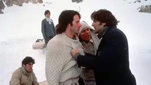 Backdrop to the movie "Alive" #636049