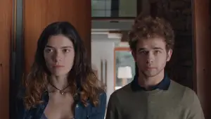 Backdrop to the movie "Buzzheart" #739536