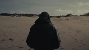 Backdrop to the movie "To Make It Back Home" #544258