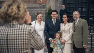 Backdrop to the movie "Home" #776090