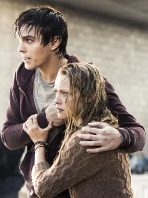 Poster to the movie "Warm Bodies" #855920