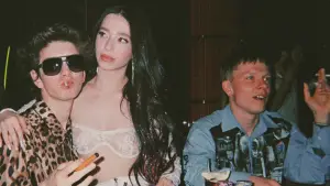 Backdrop to the movie "Anora" #547601