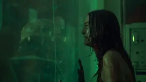 Backdrop to the movie "Three Blind Mice" #402870