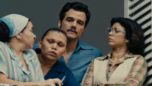 Backdrop to the movie "The Secret Agent" #509847