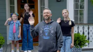 Backdrop to the movie "The Breadwinner" #582771