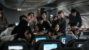 Backdrop to the movie "Emergency Declaration" #316692