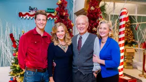 Backdrop to the movie "Charming Christmas" #495092