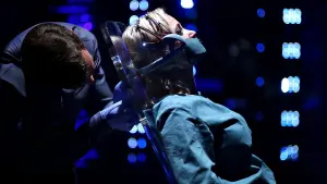 Backdrop to the movie "Tau" #299765