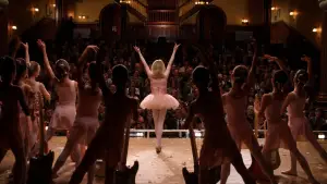 Backdrop to the movie "Uptown Girls" #810019