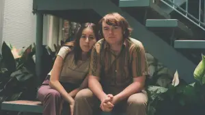 Backdrop to the movie "Licorice Pizza" #683085