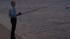 Backdrop to the movie "Calber Island" #198150