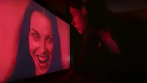 Backdrop to the movie "undertone" #560769