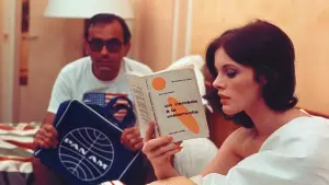 Backdrop to the movie "2 or 3 Things I Know About Her" #438939