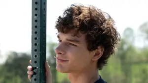 Backdrop to the movie "Regretting You" #547443