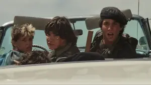 Backdrop to the movie "The Lost Boys" #656345