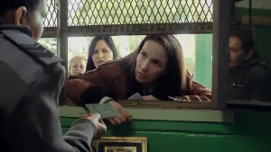 Backdrop to the movie "The Woman in the Line" #699704