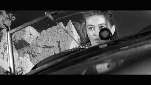 Backdrop to the movie "Paranoiac" #499931