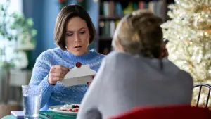 Backdrop to the movie "Santa Tell Me" #662687