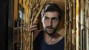 Backdrop to the movie "Birthright" #730413