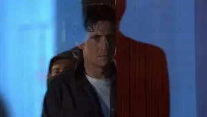 Backdrop to the movie "The Usual Suspects" #574695