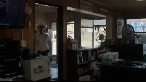 Backdrop to the movie "Eddington" #545265