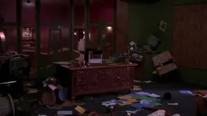 Backdrop to the movie "Secretary" #718453