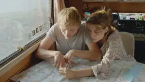 Backdrop to the movie "303" #536895