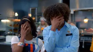 Backdrop to the movie "High School Musical 2" #647045