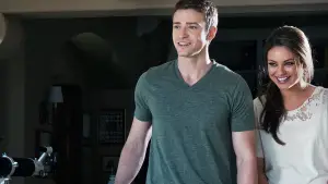 Backdrop to the movie "Friends with Benefits" #692287