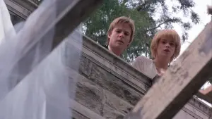 Backdrop to the movie "Flowers in the Attic" #428733