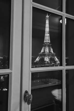 Movie poster "Just Leave!"