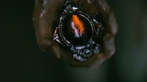 Backdrop to the movie "The Curse of the Necklace" #682633