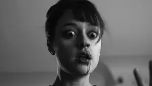 Backdrop to the movie "Darling" #744401