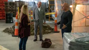 Backdrop to the movie "10 Minutes Gone" #382380