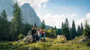 Backdrop to the movie "Woodwalkers 2" #522641