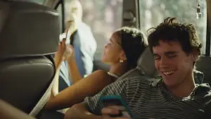 Backdrop to the movie "It Ends" #604376