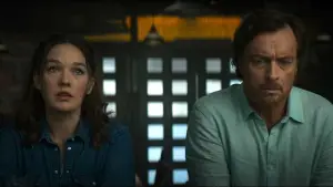 Backdrop to the movie "A Hero