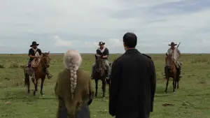 Backdrop to the movie "Horizon" #775785