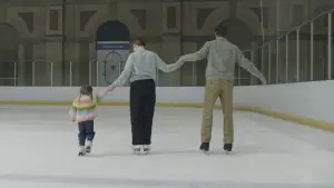 Backdrop to the movie "We Live in Time" #563116