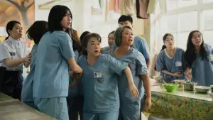 Backdrop to the movie "Sunshine Women