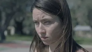 Backdrop to the movie "Άκουσέ Με" #410301