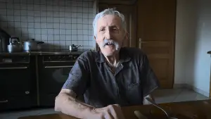 Backdrop to the movie "La Ferme des Bertrand" #755616