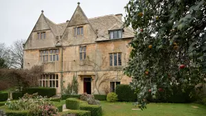 Backdrop to the movie "Men" #474357