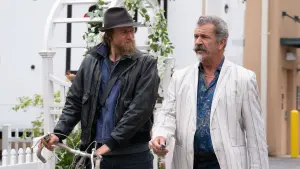 Backdrop to the movie "Last Looks" #317403