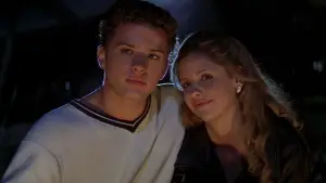 Backdrop to the movie "I Know What You Did Last Summer" #694689