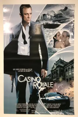 Poster to the movie "Casino Royale" #573428