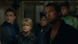 Backdrop to the movie "Under Siege" #718008