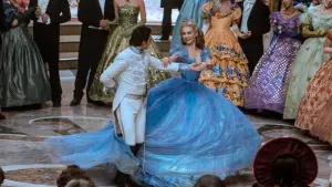 Backdrop to the movie "Cinderella" #564994