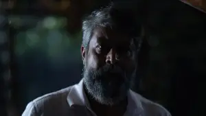 Backdrop to the movie "Thudarum" #719822