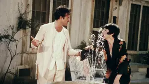 Backdrop to the movie "The Fortune" #696435